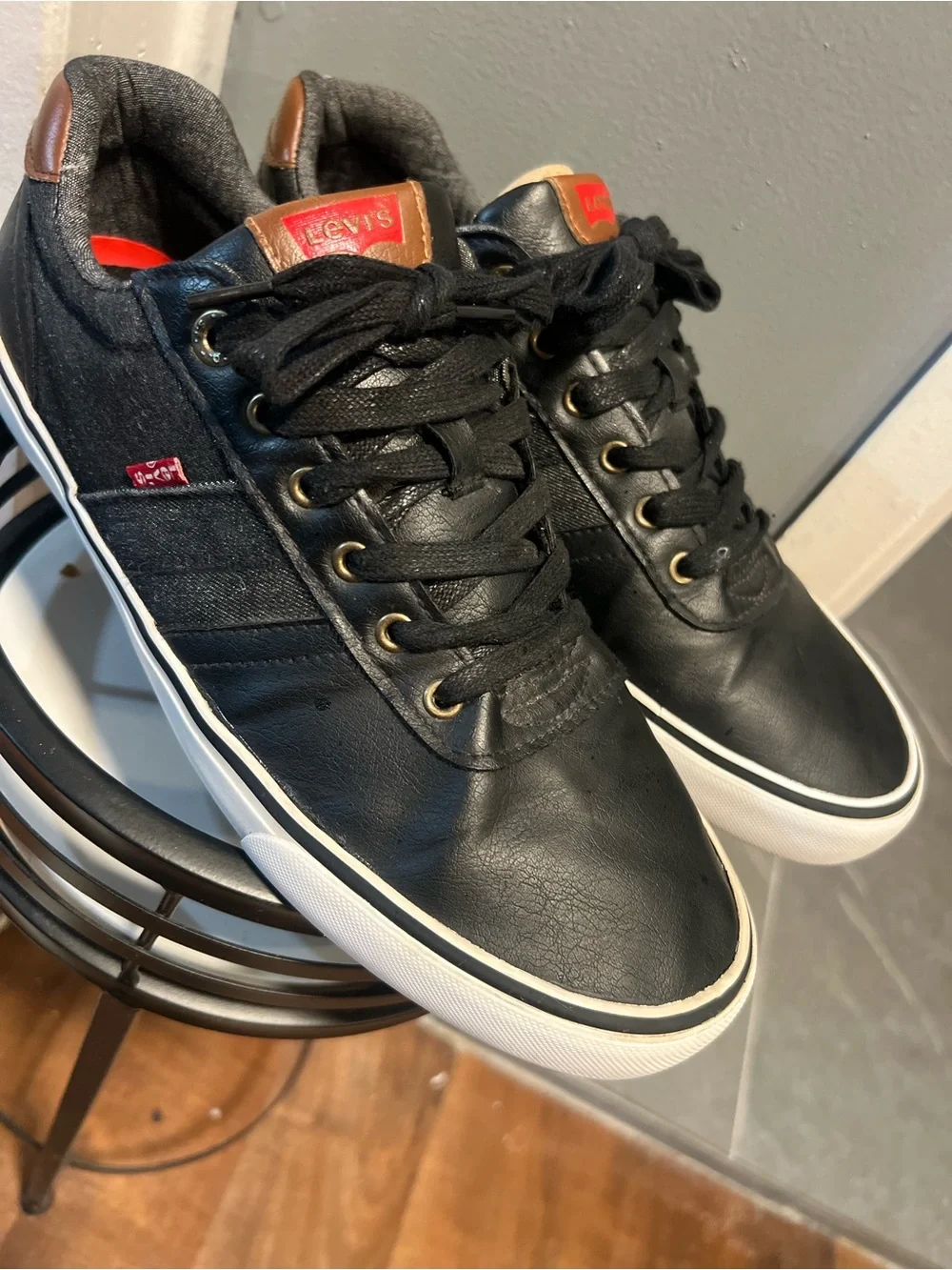 Levi's Men's Black and White Low-Top Sneakers with Red Accents